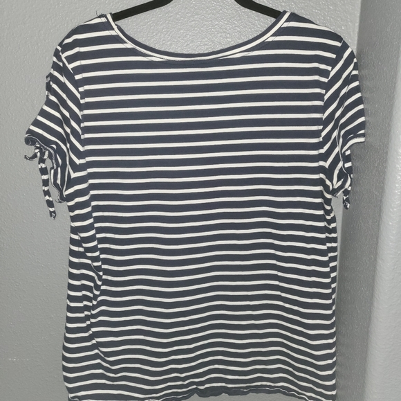 Nautica T-Shirt with sleeve knot cutout - Picture 4 of 4
